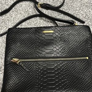 Beautiful GiGi New York handbag! Great gift idea!!